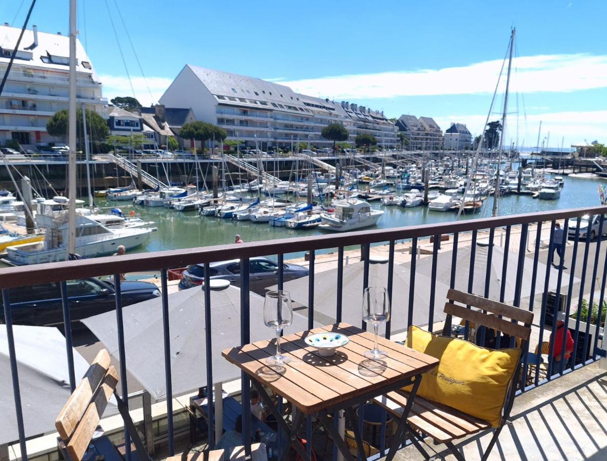 Detente Et Vue Sur Le Port Au Pouliguen Le Pouliguen Esterno foto