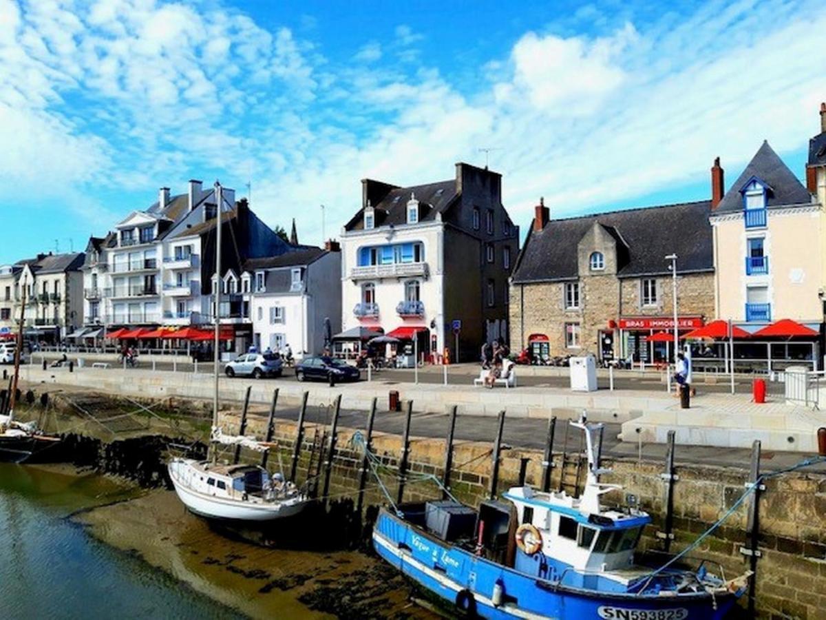 Detente Et Vue Sur Le Port Au Pouliguen Le Pouliguen Esterno foto